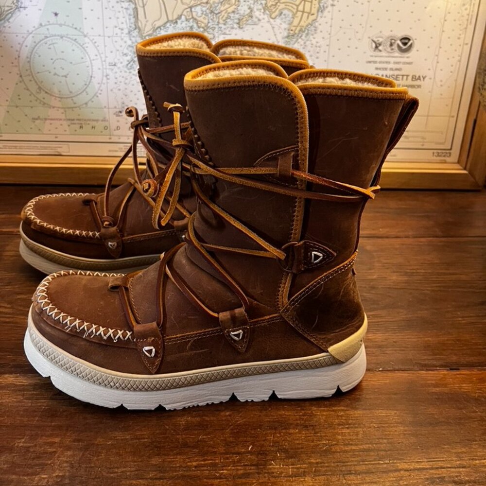 Manitobah Mukluks Pacific Half Waterproof Winter Boots Sz 6.5 NWOT